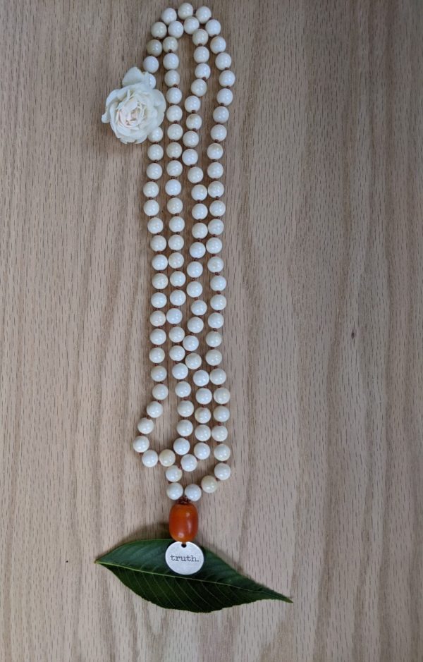 Tridacna Shell with faux Amber Mala - Image 2